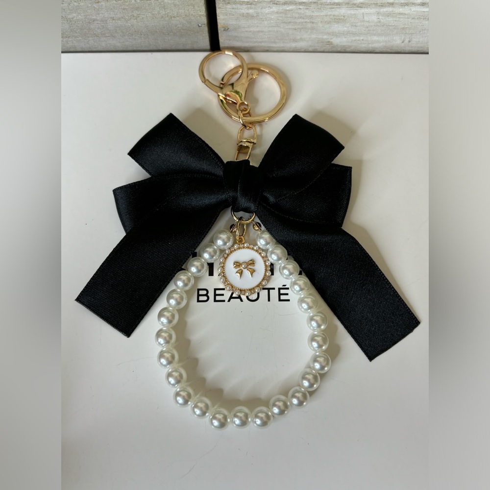New Boutique Elegant Pearl and bow large bag charm and or key chain